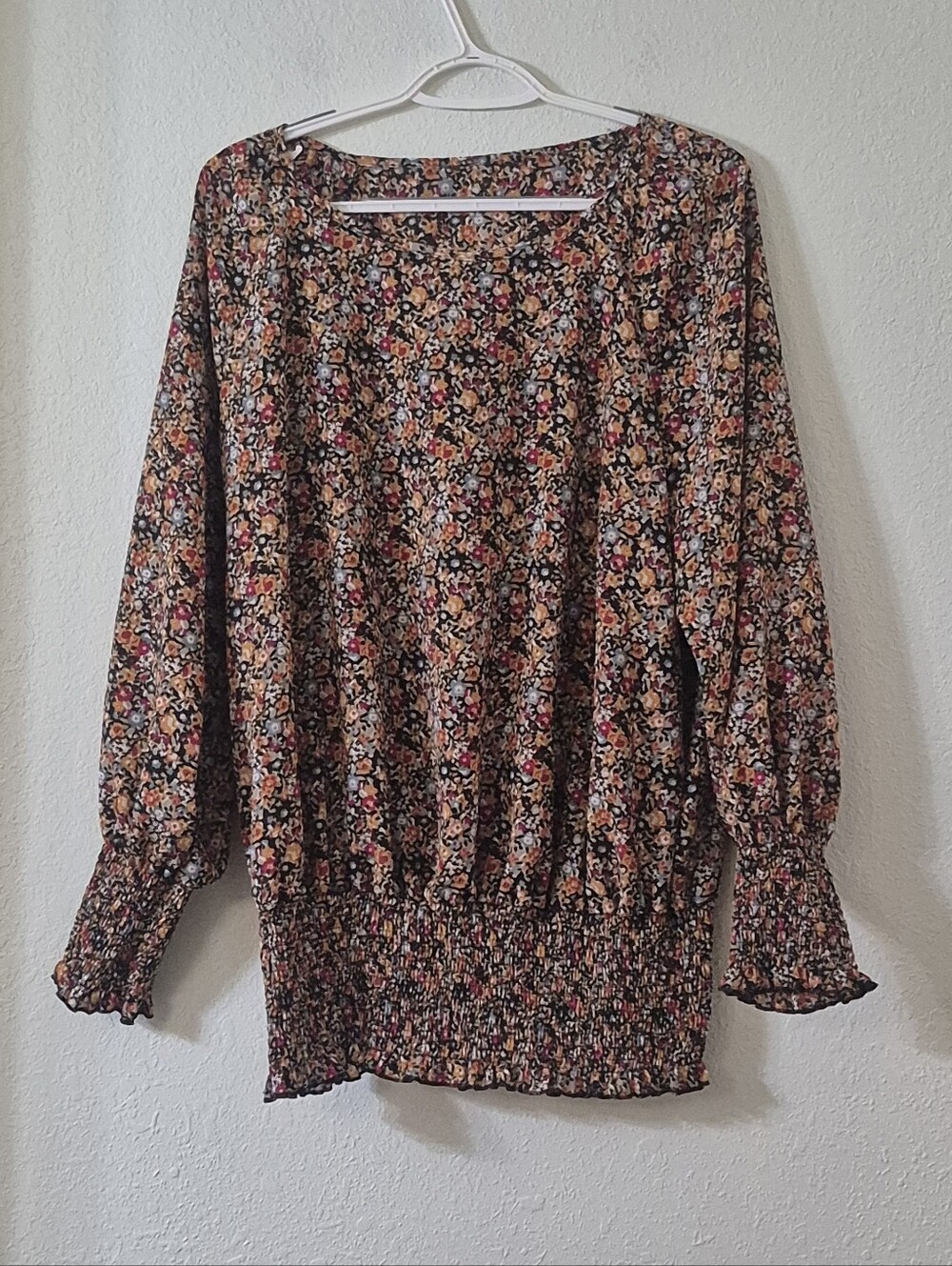SHEIN Black Multi Floral Smocked-Hem Long Sleeve Top